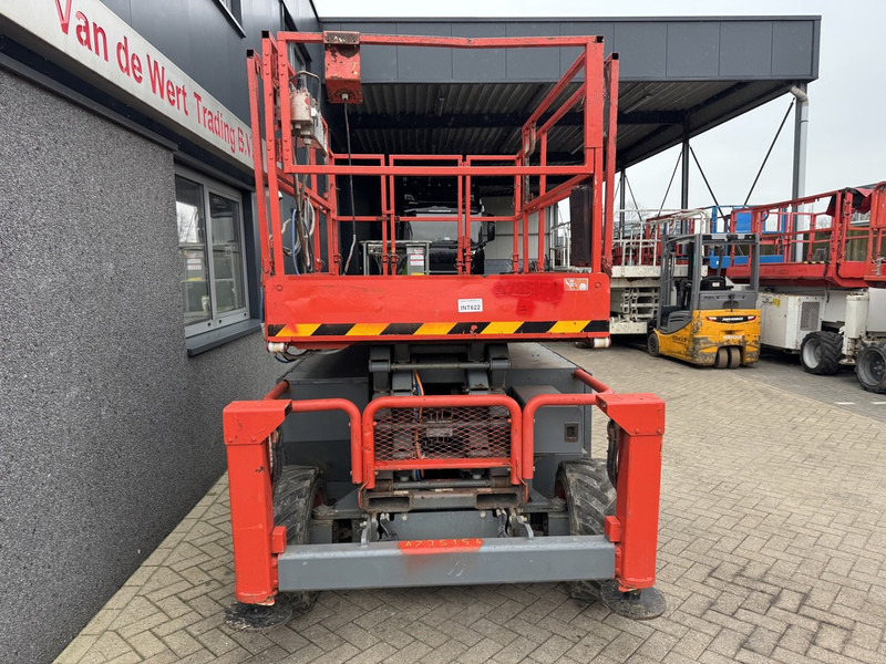 Schaarlift Skyjack SJ 6832RT Schaarhoogwerker / Scissor / Arbeitsbuhne 2016 4X4 Kubota Diesel 12M Werkhoogte: afbeelding 8 Schaarlift Skyjack SJ 6832RT Schaarhoogwerker / Scissor / Arbeitsbuhne 2016 4X4 Kubota Diesel 12M Werkhoogte: afbeelding 8