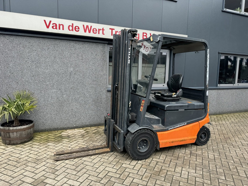Still R60-25 Triplo 510 Freelift/3e functie elektrisch 2001 accu 2016 - Elektrische heftruck: afbeelding 4 Still R60-25 Triplo 510 Freelift/3e functie elektrisch 2001 accu 2016 - Elektrische heftruck: afbeelding 4