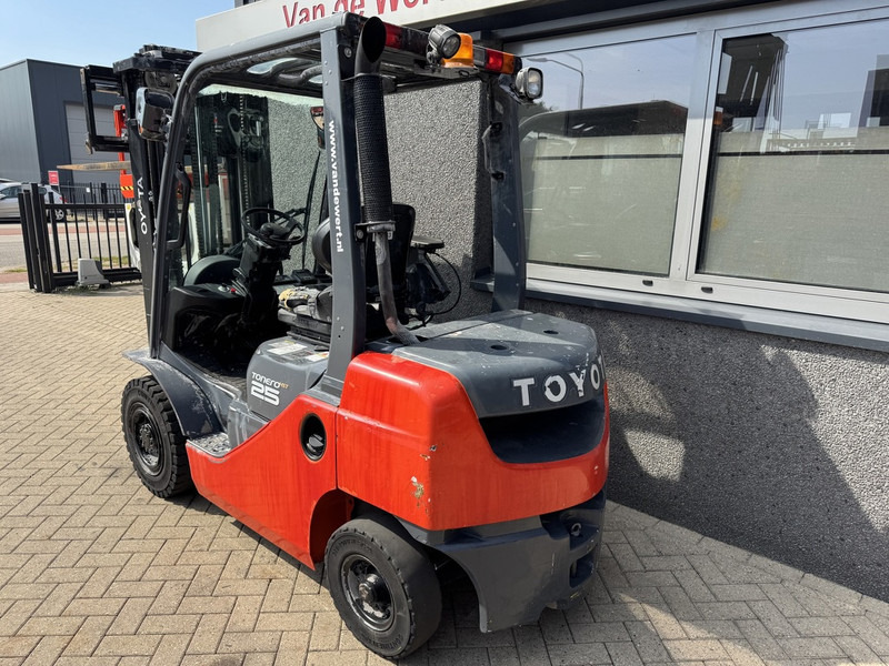 Toyota 06-8FDF25 Triplo 470 Freelift / Sideshift Diesel 2020 - Diesel heftruck: afbeelding 4 Toyota 06-8FDF25 Triplo 470 Freelift / Sideshift Diesel 2020 - Diesel heftruck: afbeelding 4
