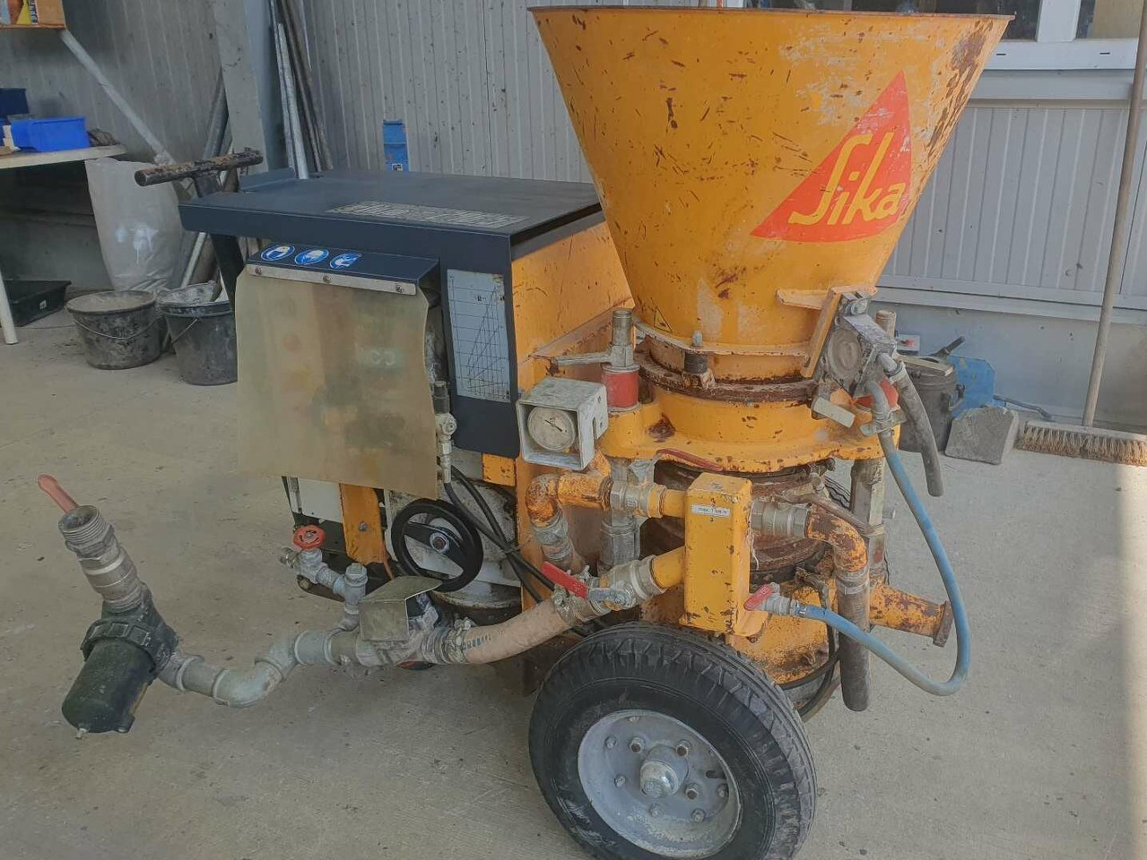 Aliva AL 246.5 Concrete spraying machine - Betonmachine: afbeelding 1 Aliva AL 246.5 Concrete spraying machine - Betonmachine: afbeelding 1