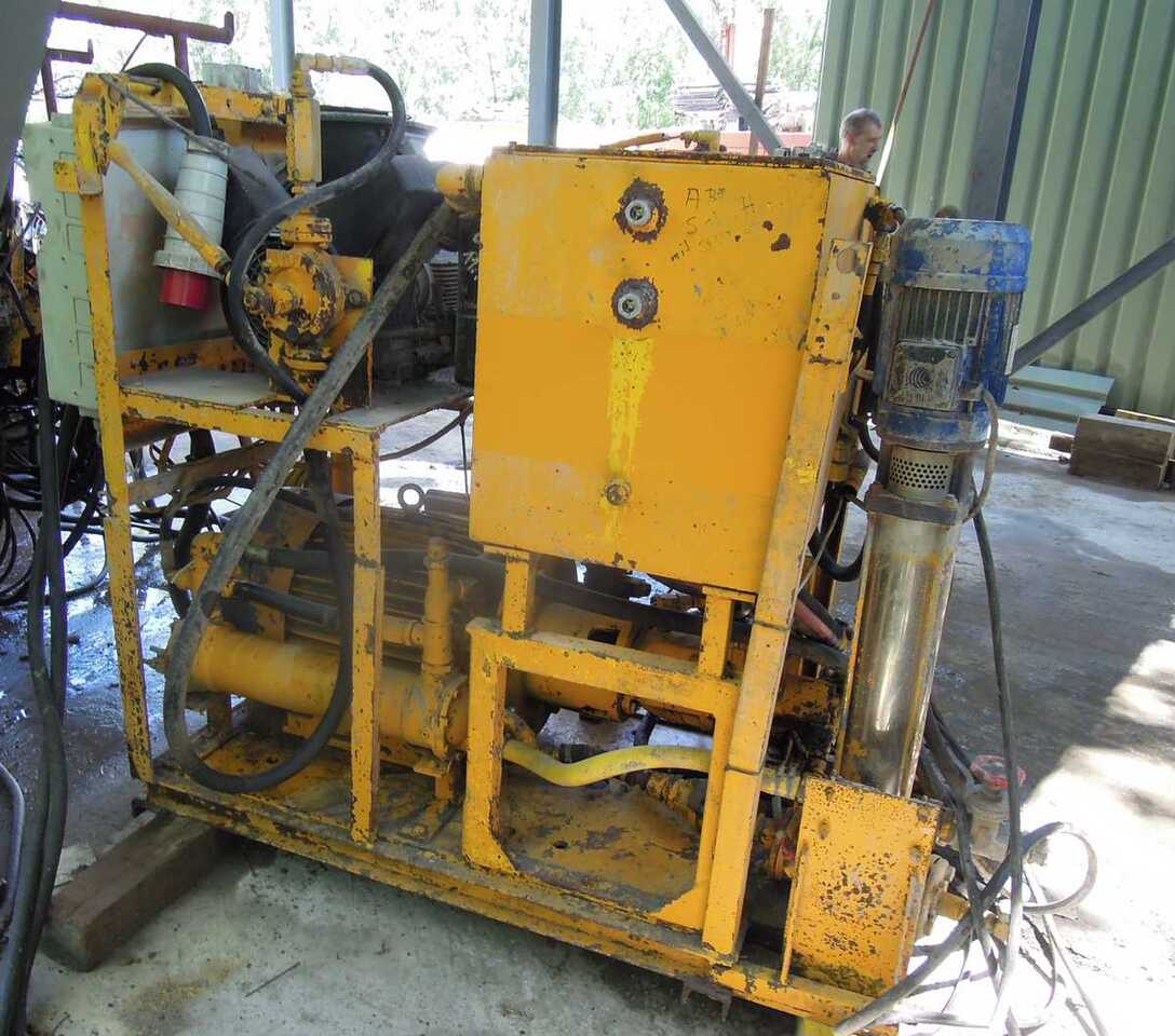 AtlasCopco BUT 6 EH drill boom - Tunnelboormachine: afbeelding 4 AtlasCopco BUT 6 EH drill boom - Tunnelboormachine: afbeelding 4