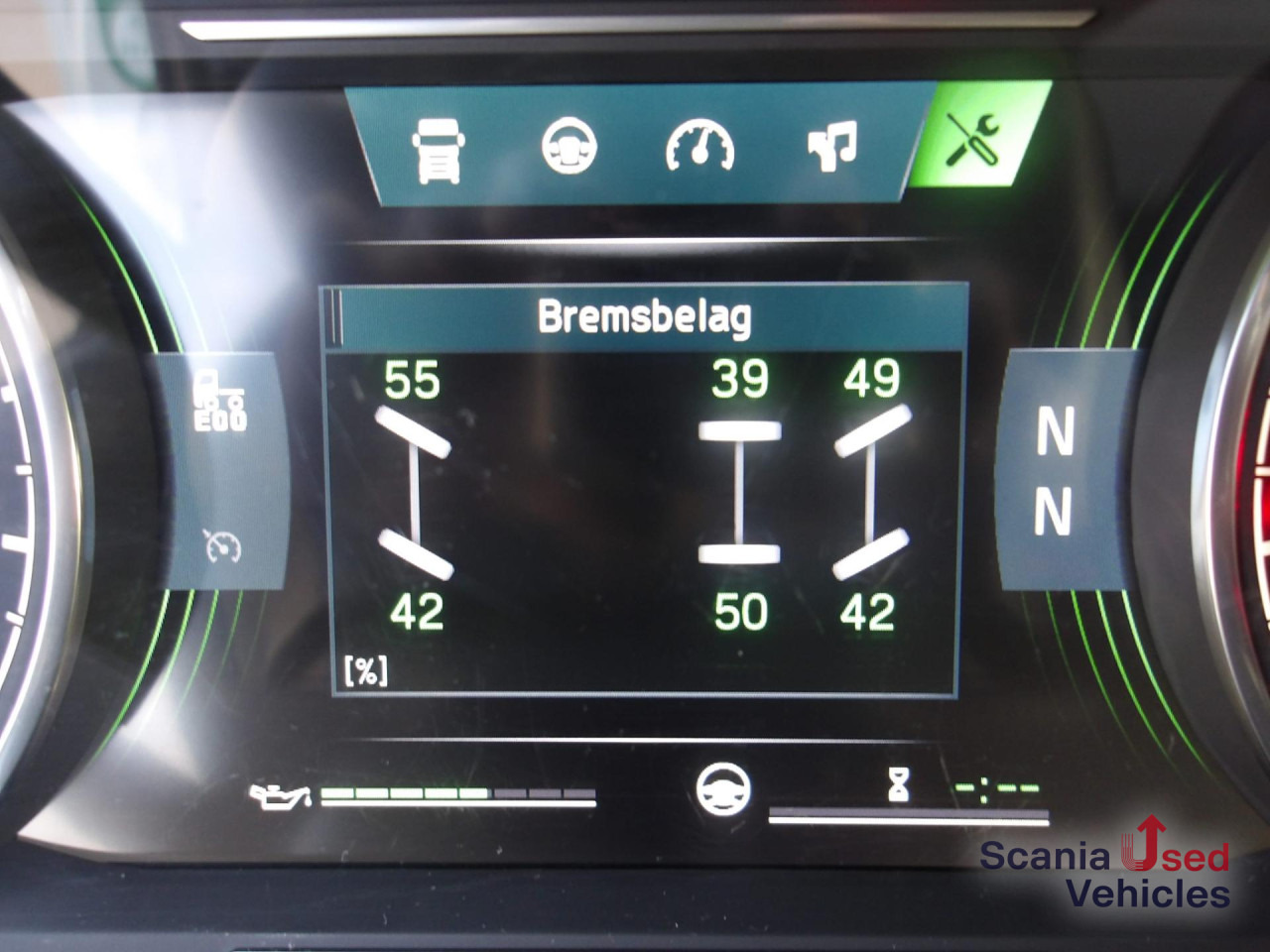 SCANIA P 320 B6x2*4NB / EWERS Schwenkwandaufbau - Drankenwagen vrachtwagen: afbeelding 3 SCANIA P 320 B6x2*4NB / EWERS Schwenkwandaufbau - Drankenwagen vrachtwagen: afbeelding 3