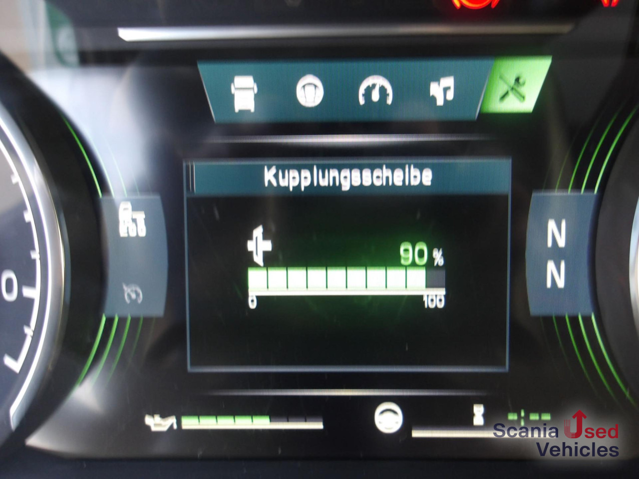 SCANIA P 320 B6x2*4NB / EWERS Schwenkwandaufbau - Drankenwagen vrachtwagen: afbeelding 4 SCANIA P 320 B6x2*4NB / EWERS Schwenkwandaufbau - Drankenwagen vrachtwagen: afbeelding 4