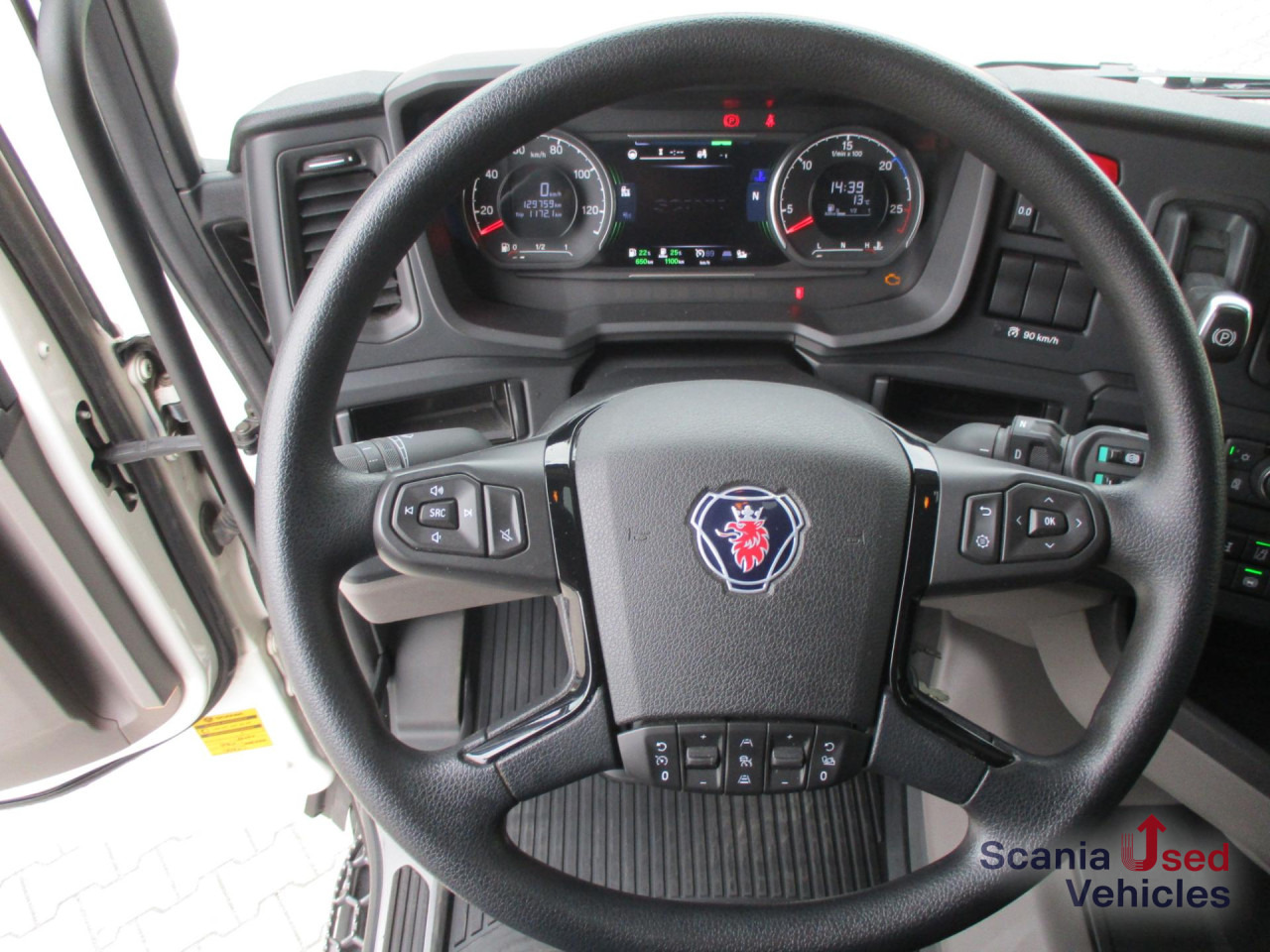 SCANIA R 460 A4x2NA / ADR AT / Navi / LED / Hydr. - Trekker: afbeelding 2 SCANIA R 460 A4x2NA / ADR AT / Navi / LED / Hydr. - Trekker: afbeelding 2