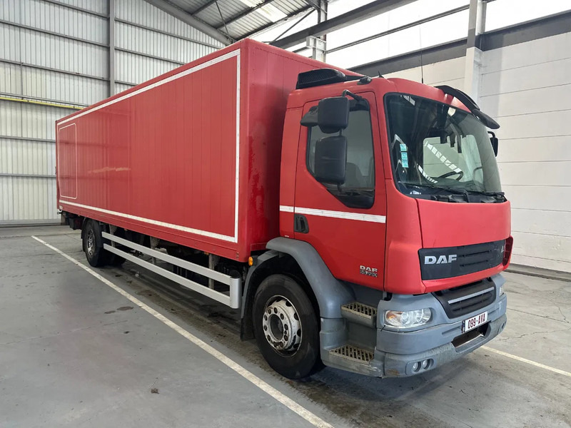 DAF LF 55.220 MANUEL - Bakwagen: afbeelding 5 DAF LF 55.220 MANUEL - Bakwagen: afbeelding 5