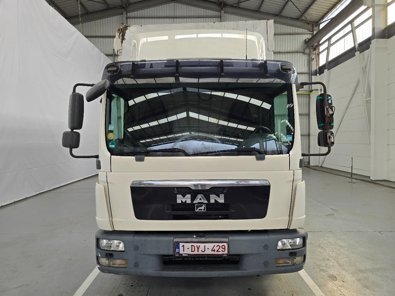 MAN TGL 12.220 AUTOMAAT / AIRCO - Bakwagen: afbeelding 2 MAN TGL 12.220 AUTOMAAT / AIRCO - Bakwagen: afbeelding 2