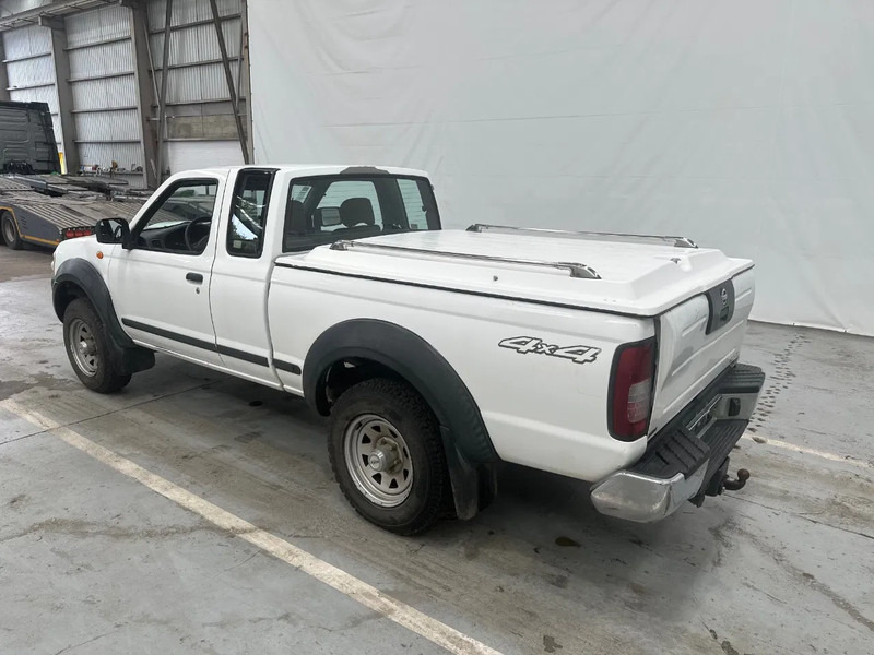 Nissan Navara 2.5 Di / EURO 3 - Personenwagen: afbeelding 3 Nissan Navara 2.5 Di / EURO 3 - Personenwagen: afbeelding 3