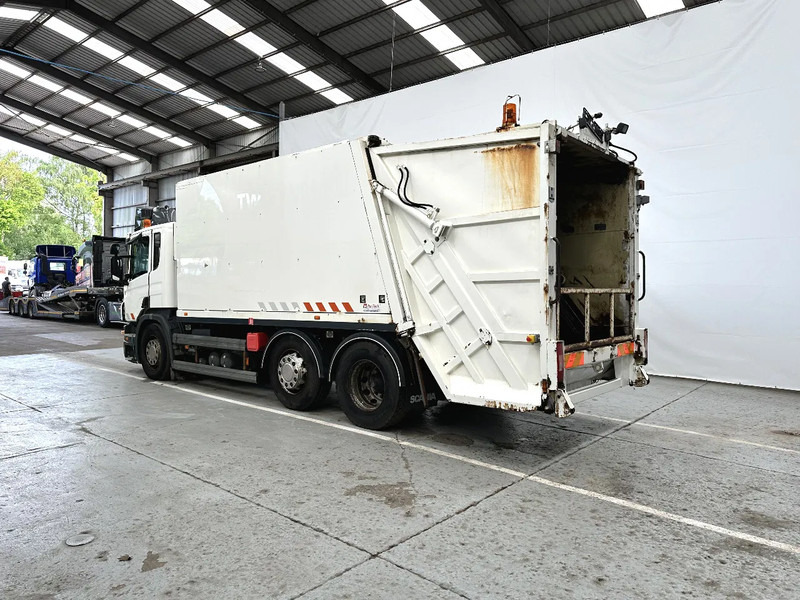 Scania P230 6X2 / Essieu relevable directionnel / Stuurbare liftas / Steerable lift axle - Vuilniswagen: afbeelding 3 Scania P230 6X2 / Essieu relevable directionnel / Stuurbare liftas / Steerable lift axle - Vuilniswagen: afbeelding 3