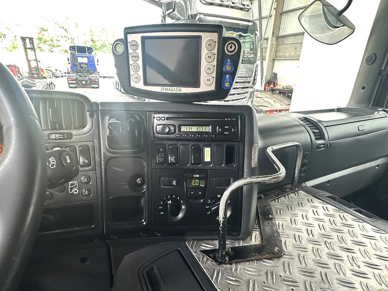 Vuilniswagen Scania P230 6X2 / Essieu relevable directionnel / Stuurbare liftas / Steerable lift axle: afbeelding 15