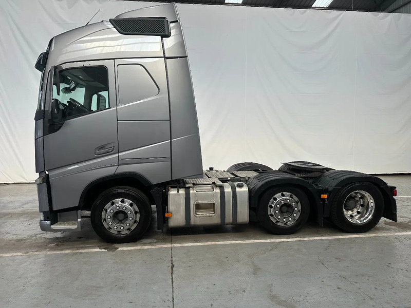 Volvo FH 13.460 Globetrotter / 6x2 / VEB / 469612 km / EURO 6 /PTO - Trekker: afbeelding 2 Volvo FH 13.460 Globetrotter / 6x2 / VEB / 469612 km / EURO 6 /PTO - Trekker: afbeelding 2
