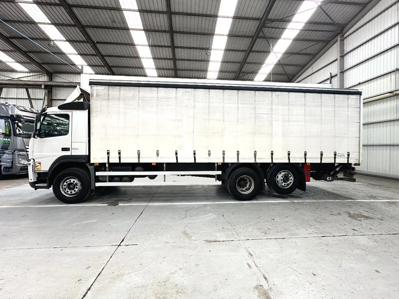 Volvo FM 330 / Essieu relevable et directionnel / Steerable lift axle / Lift as en stuuras - Schuifzeilen vrachtwagen: afbeelding 2 Volvo FM 330 / Essieu relevable et directionnel / Steerable lift axle / Lift as en stuuras - Schuifzeilen vrachtwagen: afbeelding 2