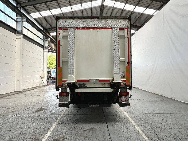 Volvo FM 330 / Essieu relevable et directionnel / Steerable lift axle / Lift as en stuuras - Schuifzeilen vrachtwagen: afbeelding 4 Volvo FM 330 / Essieu relevable et directionnel / Steerable lift axle / Lift as en stuuras - Schuifzeilen vrachtwagen: afbeelding 4