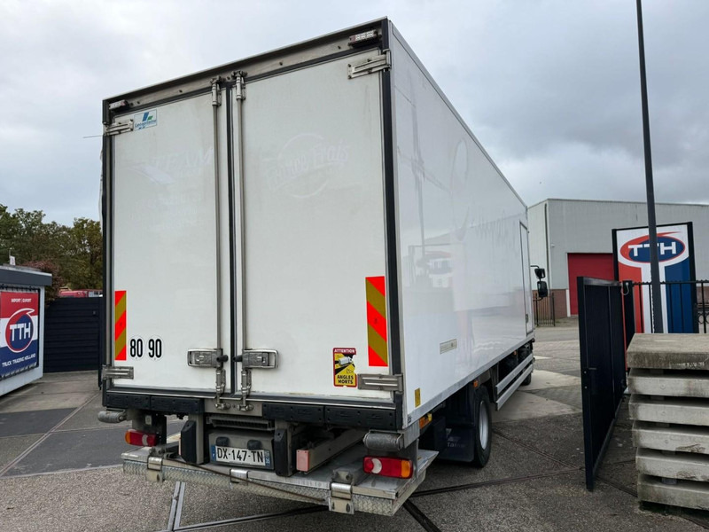 Renault D210.14 Frigobox Multitemp + Taillift CARRIER SUPRA 850 - Koelwagen vrachtwagen: afbeelding 4 Renault D210.14 Frigobox Multitemp + Taillift CARRIER SUPRA 850 - Koelwagen vrachtwagen: afbeelding 4