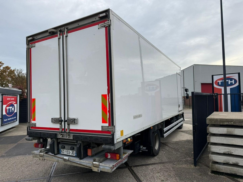 Renault D210.14 Frigobox Multitemp + Taillift THERMO KING T800R - Koelwagen vrachtwagen: afbeelding 4 Renault D210.14 Frigobox Multitemp + Taillift THERMO KING T800R - Koelwagen vrachtwagen: afbeelding 4