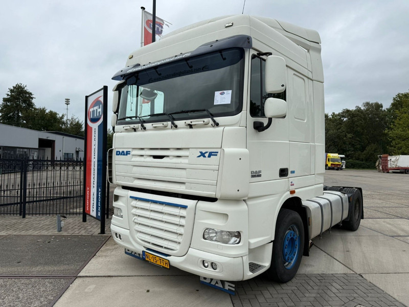 DAF XF105.460 SpaceCab ATE Intarder 2x Fueltank - Trekker: afbeelding 2 DAF XF105.460 SpaceCab ATE Intarder 2x Fueltank - Trekker: afbeelding 2