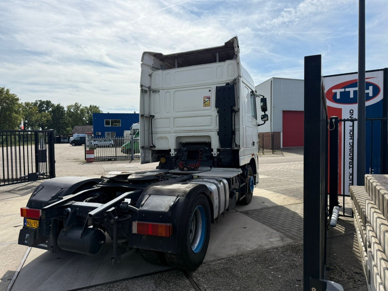 DAF XF105.460 SpaceCab Intarder 2x Fueltank - Trekker: afbeelding 4 DAF XF105.460 SpaceCab Intarder 2x Fueltank - Trekker: afbeelding 4