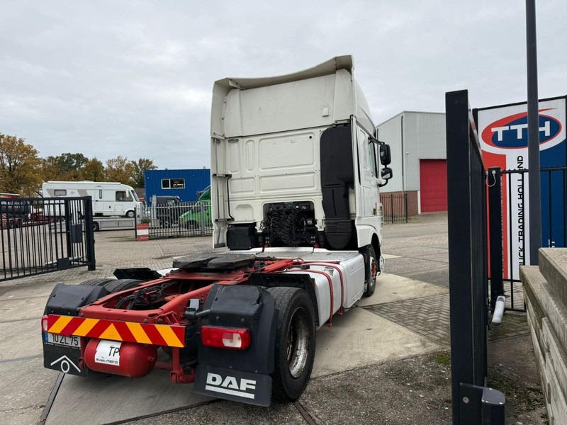 DAF XF460 SuperSpaceCab Intarder 2x fueltank - Trekker: afbeelding 3 DAF XF460 SuperSpaceCab Intarder 2x fueltank - Trekker: afbeelding 3
