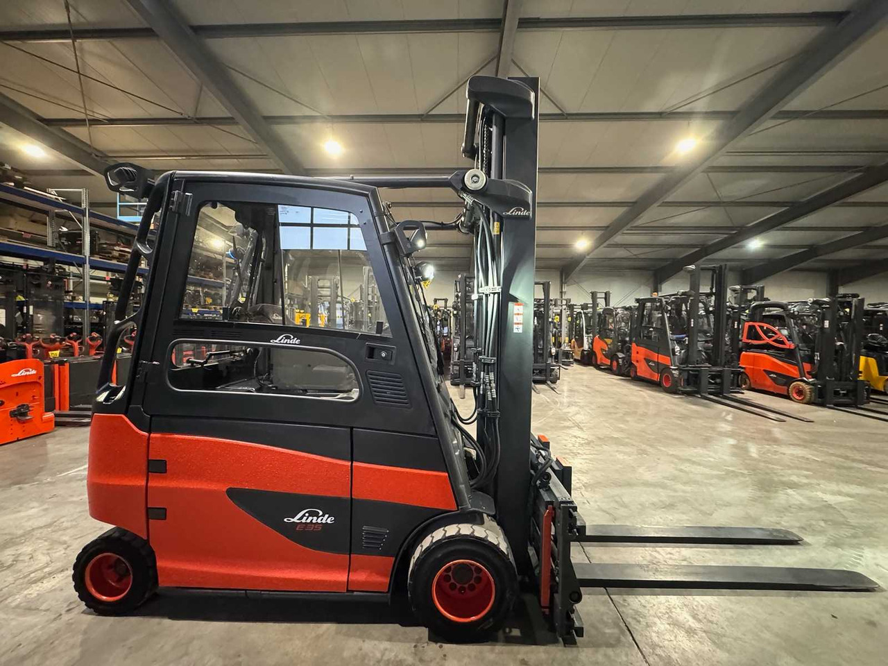 Heftruck 06/2023 SERVICE + UVV 11/2026 LINDE E35HL 3.500KG 3.+4. VALVE 180CM FORK ADJUSTER ELECTRIC FORKLIFT 8.839 HOURS: afbeelding 6