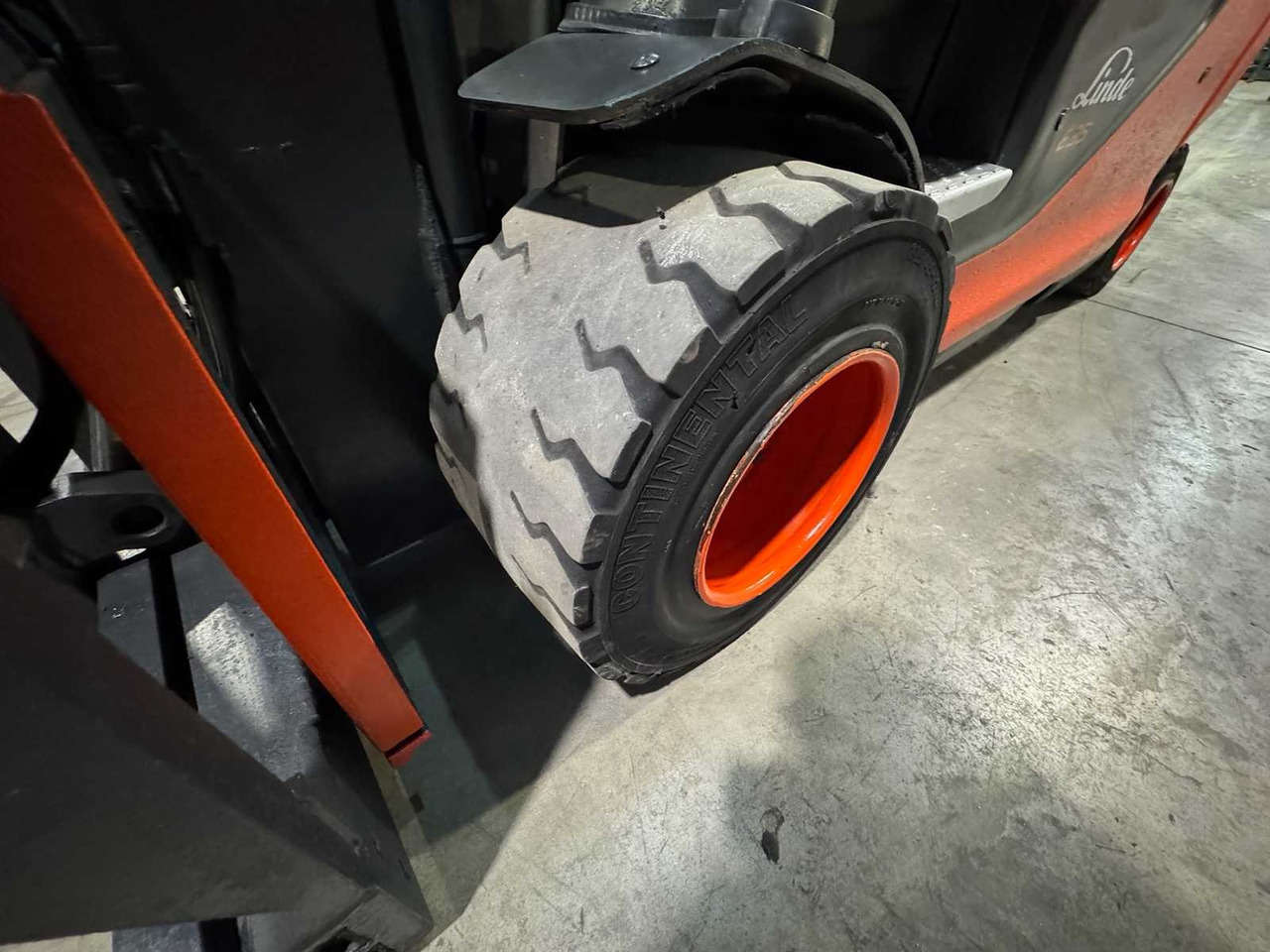 Heftruck 06/2023 SERVICE + UVV 11/2026 LINDE E35HL 3.500KG 3.+4. VALVE 180CM FORK ADJUSTER ELECTRIC FORKLIFT 8.839 HOURS: afbeelding 13