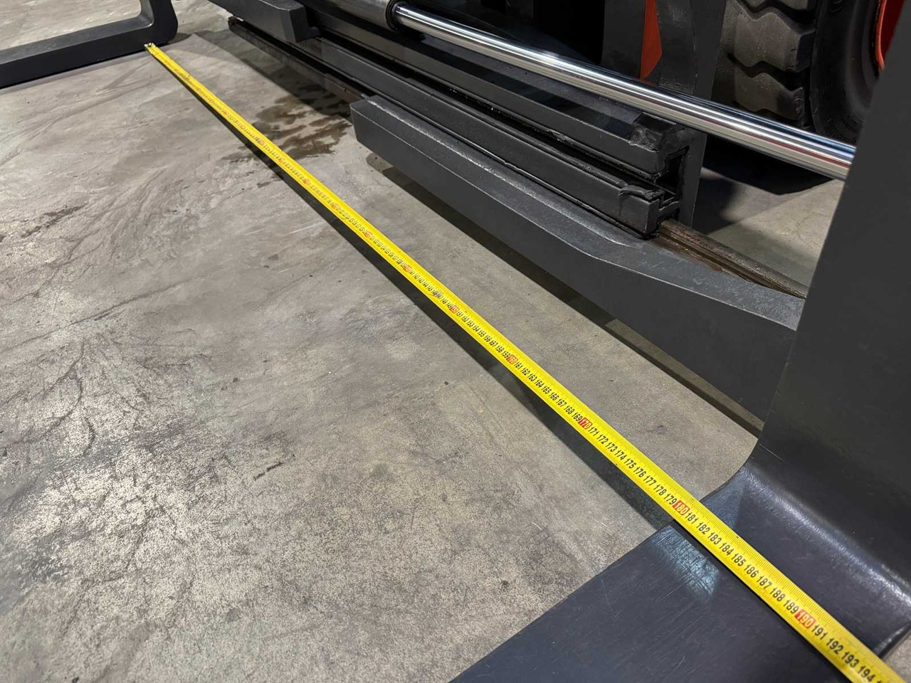 Heftruck 06/2023 SERVICE + UVV 11/2026 LINDE E35HL 3.500KG 3.+4. VALVE 180CM FORK ADJUSTER ELECTRIC FORKLIFT 8.839 HOURS: afbeelding 10