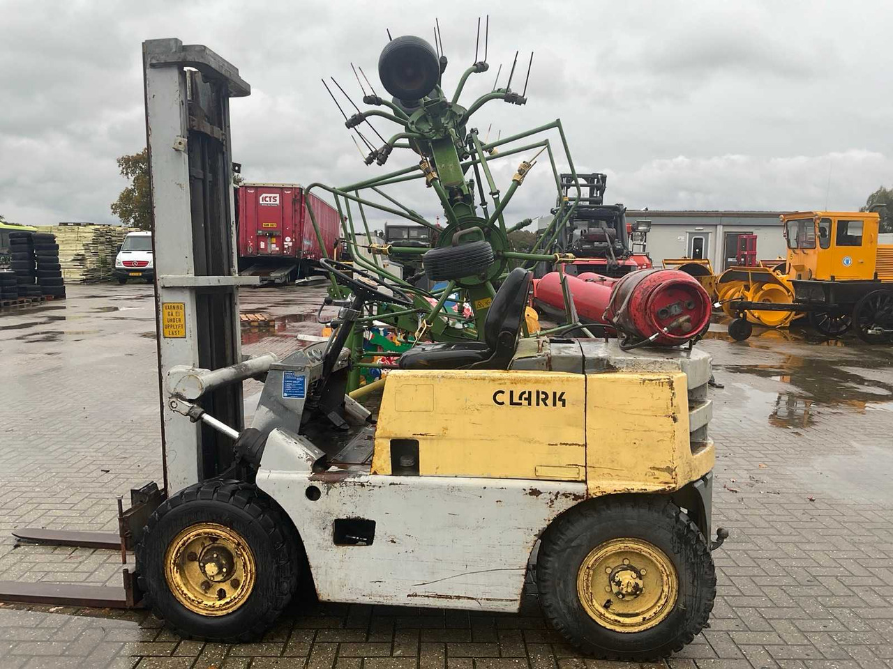 1967 CLARK CY40 FORKLIFT - Heftruck: afbeelding 5 1967 CLARK CY40 FORKLIFT - Heftruck: afbeelding 5