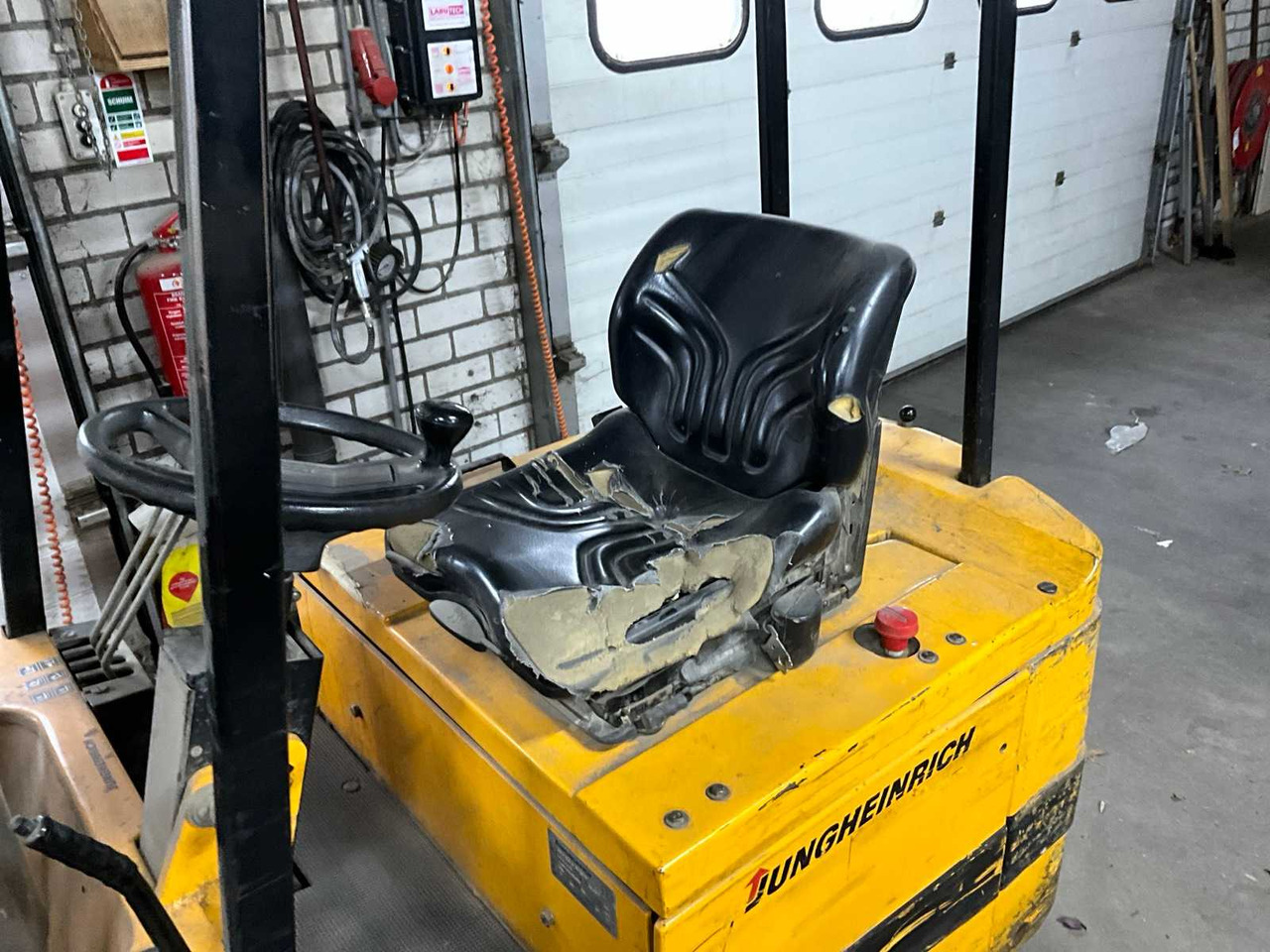 1990 JUNGHEINRICH EF6.0 12.5 FORKLIFT - Heftruck: afbeelding 3 1990 JUNGHEINRICH EF6.0 12.5 FORKLIFT - Heftruck: afbeelding 3