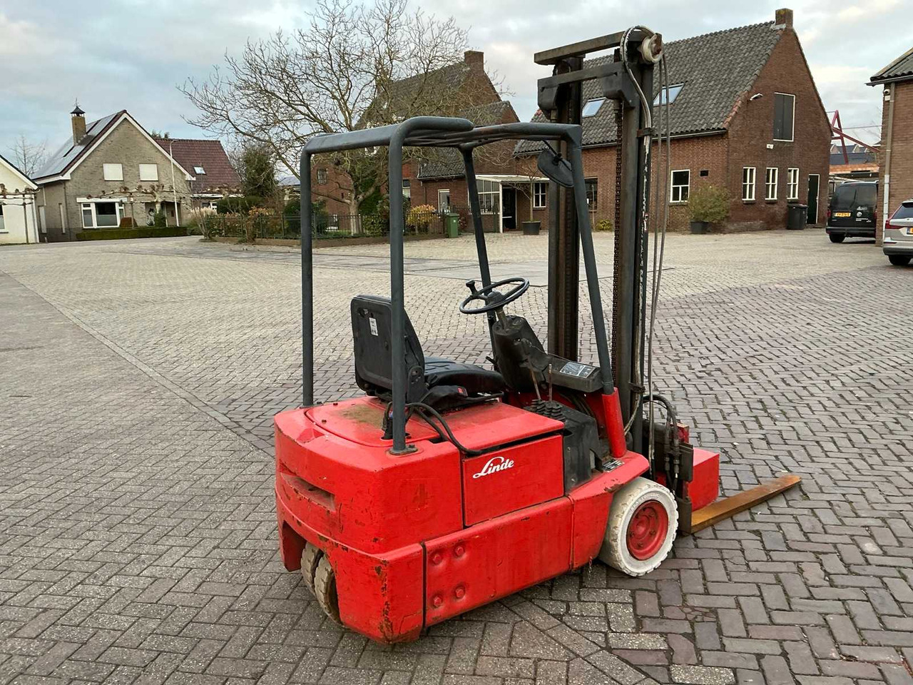 1991 LINDE E15 FORKLIFT - Heftruck: afbeelding 4 1991 LINDE E15 FORKLIFT - Heftruck: afbeelding 4