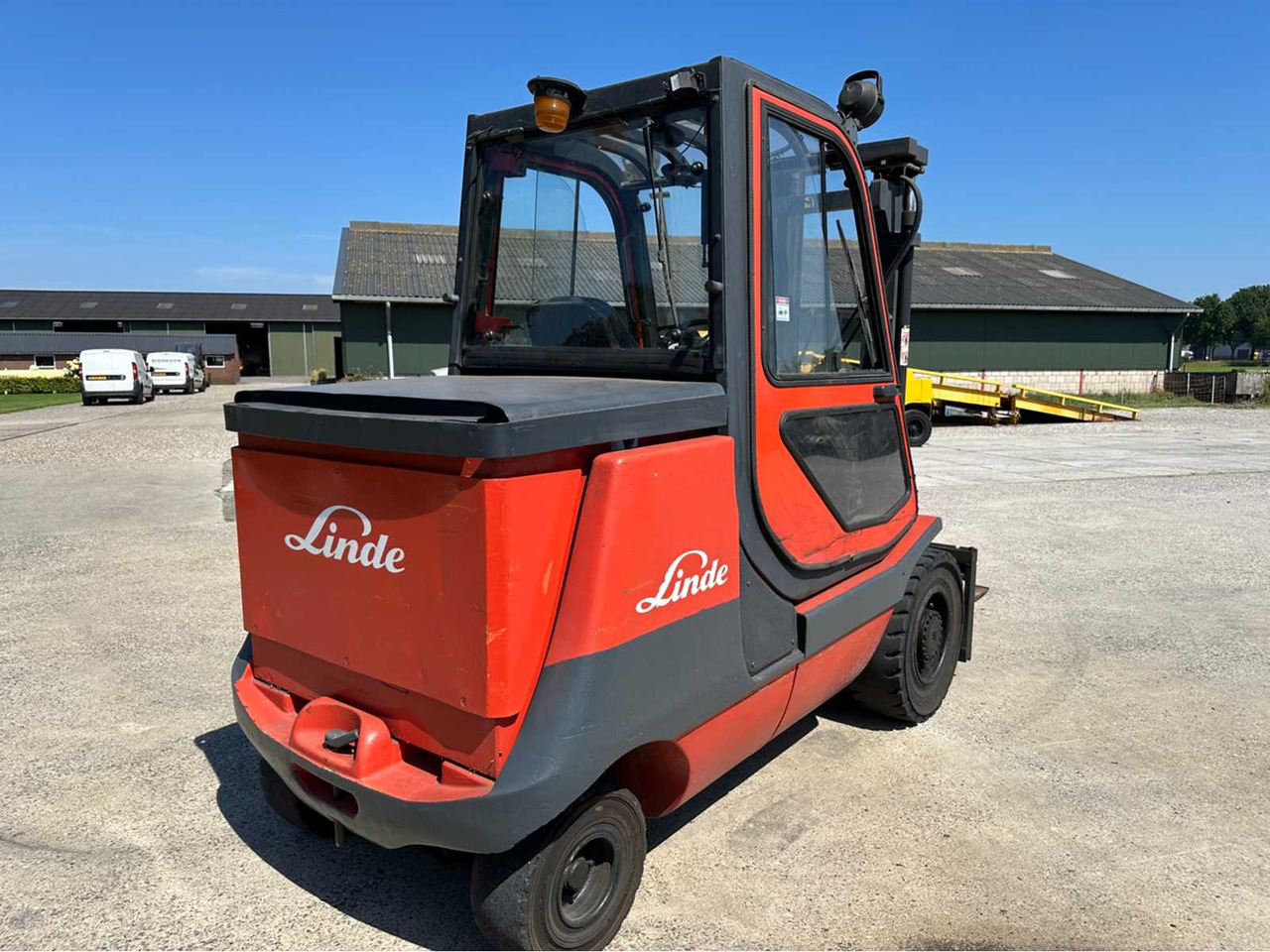 2001 LINDE E40 P 02 FORKLIFT - Heftruck: afbeelding 5 2001 LINDE E40 P 02 FORKLIFT - Heftruck: afbeelding 5