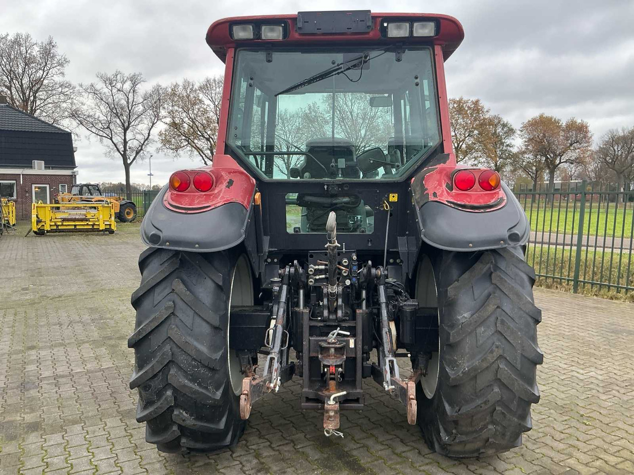 2004 VALTRA T120 ALL-WHEEL DRIVE FARM TRACTOR - Tractor: afbeelding 4 2004 VALTRA T120 ALL-WHEEL DRIVE FARM TRACTOR - Tractor: afbeelding 4