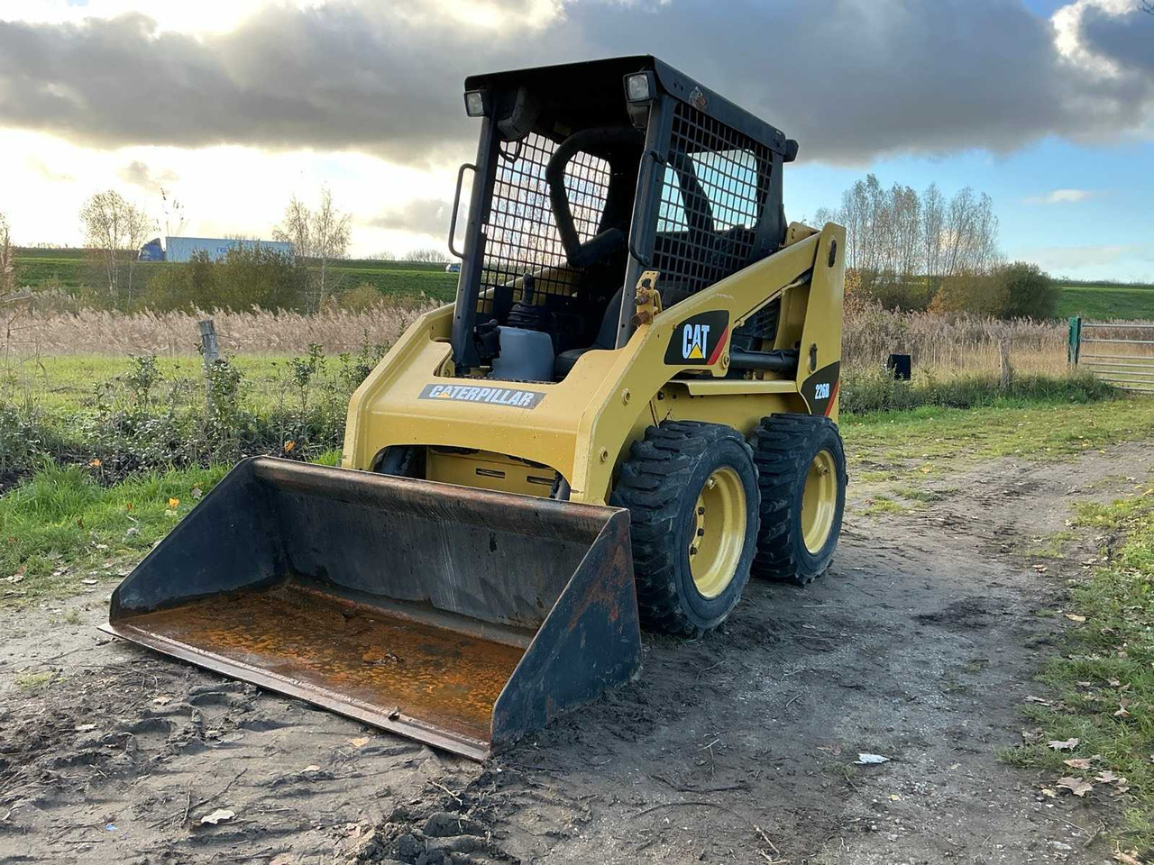 2006 CAT 216B SKID STEER LOADER - Compacte rupslader: afbeelding 1 2006 CAT 216B SKID STEER LOADER - Compacte rupslader: afbeelding 1