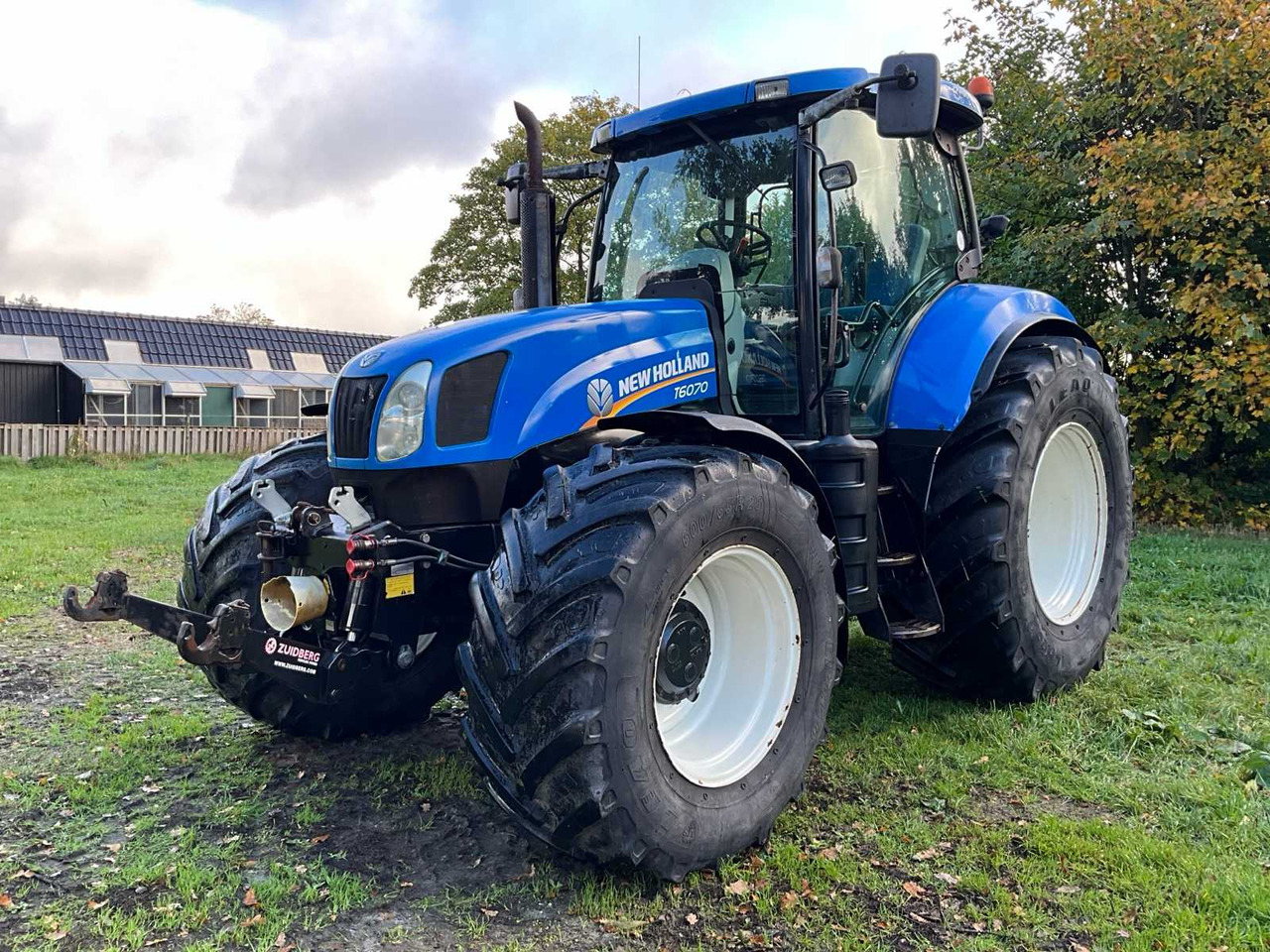 2008 NEW HOLLAND T6070 FOUR WHEEL DRIVE FARM TRACTOR - Tractor: afbeelding 2 2008 NEW HOLLAND T6070 FOUR WHEEL DRIVE FARM TRACTOR - Tractor: afbeelding 2