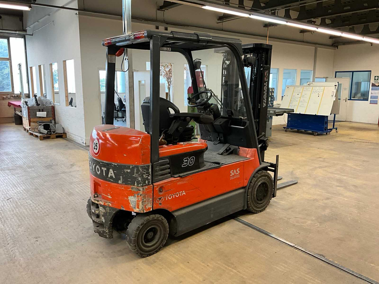 2008 TOYOTA 7FBMF30 ELECTRICAL FORKLIFT - Heftruck: afbeelding 4 2008 TOYOTA 7FBMF30 ELECTRICAL FORKLIFT - Heftruck: afbeelding 4