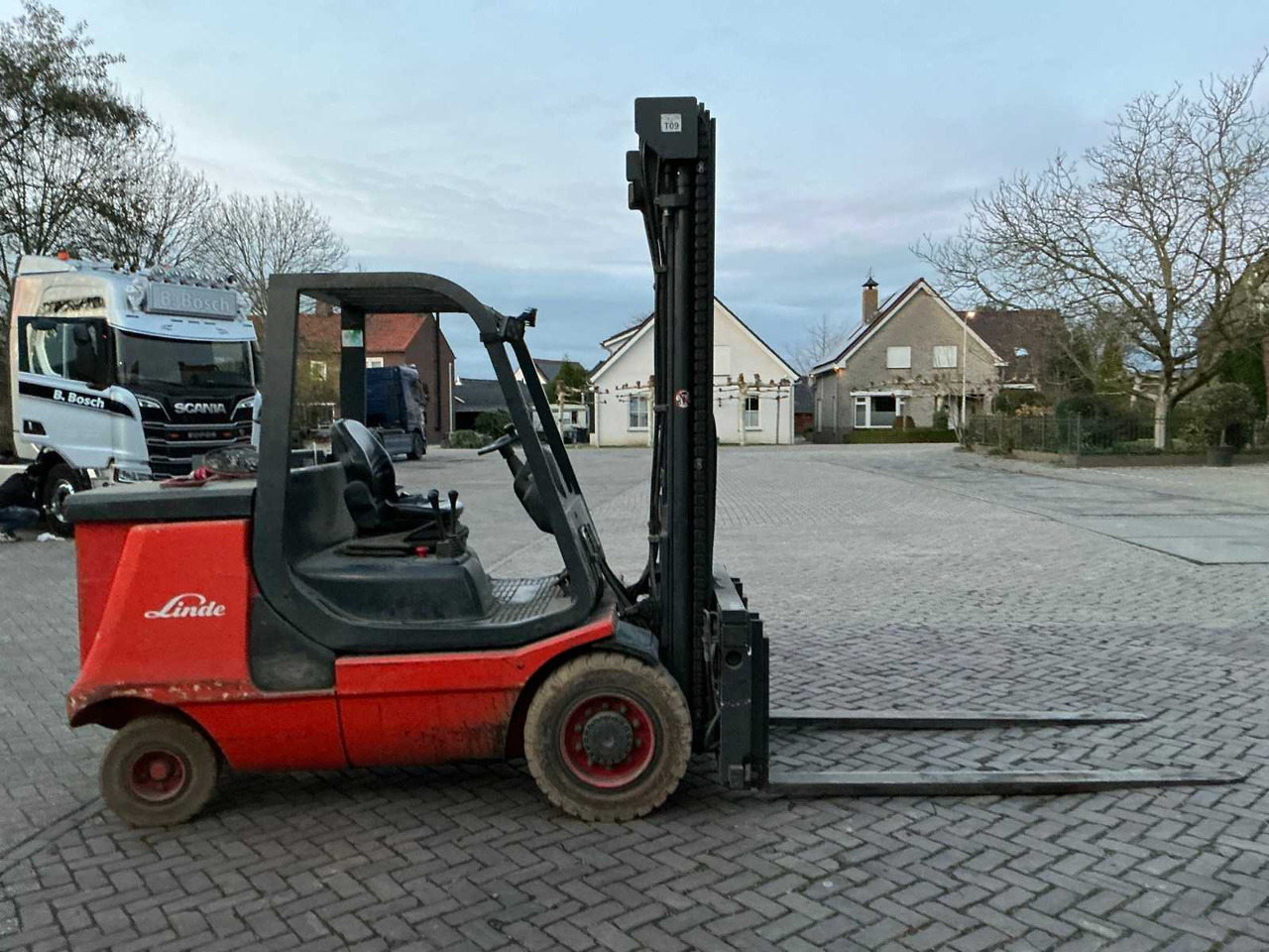 2009 LINDE E40 FORKLIFT - Heftruck: afbeelding 3 2009 LINDE E40 FORKLIFT - Heftruck: afbeelding 3