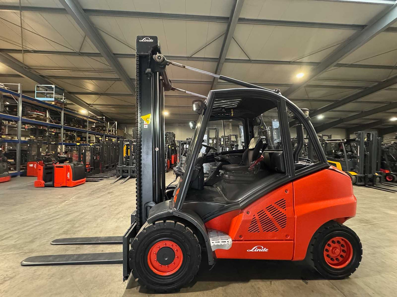 2011 LINDE H50D 5.000KG 3.+4TH VALVE DIESEL FORKLIFT FORKLIFT - Heftruck: afbeelding 1 2011 LINDE H50D 5.000KG 3.+4TH VALVE DIESEL FORKLIFT FORKLIFT - Heftruck: afbeelding 1