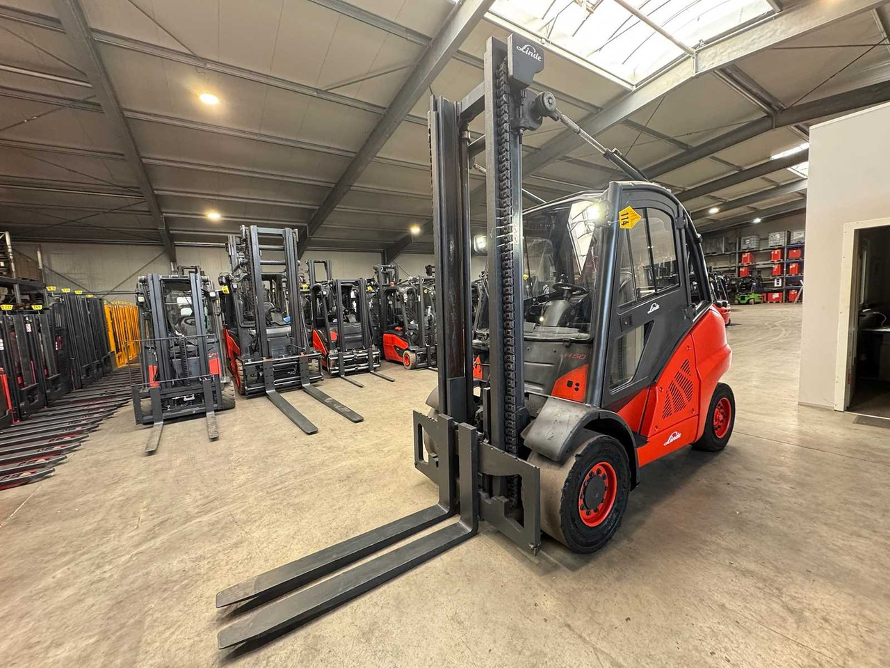 2011 LINDE H50D 5,000KG 3RD VALVE CAB DIESEL FORKLIFT VW ENGINE FORKLIFT - Heftruck: afbeelding 2 2011 LINDE H50D 5,000KG 3RD VALVE CAB DIESEL FORKLIFT VW ENGINE FORKLIFT - Heftruck: afbeelding 2