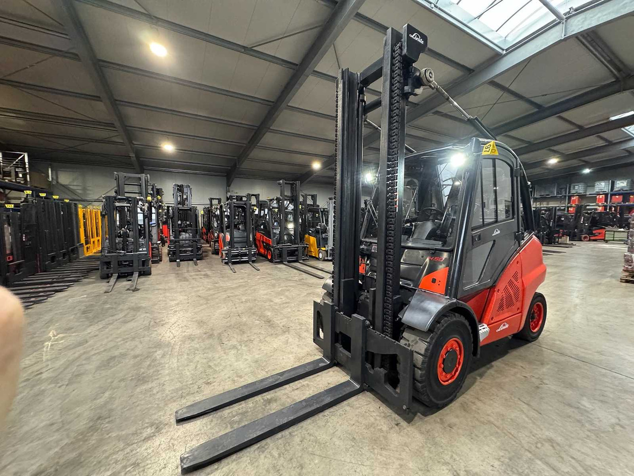 2011 SERVICE 11/2026 LINDE H50D 5.000KG 3.+4. VALVE DIESEL FORKLIFT FORKLIFT - Heftruck: afbeelding 2 2011 SERVICE 11/2026 LINDE H50D 5.000KG 3.+4. VALVE DIESEL FORKLIFT FORKLIFT - Heftruck: afbeelding 2