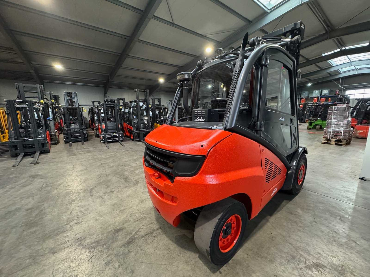 2011 SERVICE 11/2026 LINDE H50D 5.000KG 3.+4. VALVE DIESEL FORKLIFT FORKLIFT - Heftruck: afbeelding 5 2011 SERVICE 11/2026 LINDE H50D 5.000KG 3.+4. VALVE DIESEL FORKLIFT FORKLIFT - Heftruck: afbeelding 5