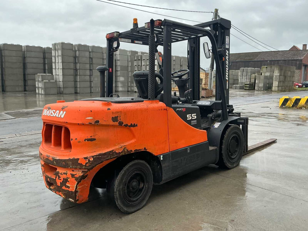 2012 DOOSAN D55C FORKLIFT - Heftruck: afbeelding 2 2012 DOOSAN D55C FORKLIFT - Heftruck: afbeelding 2