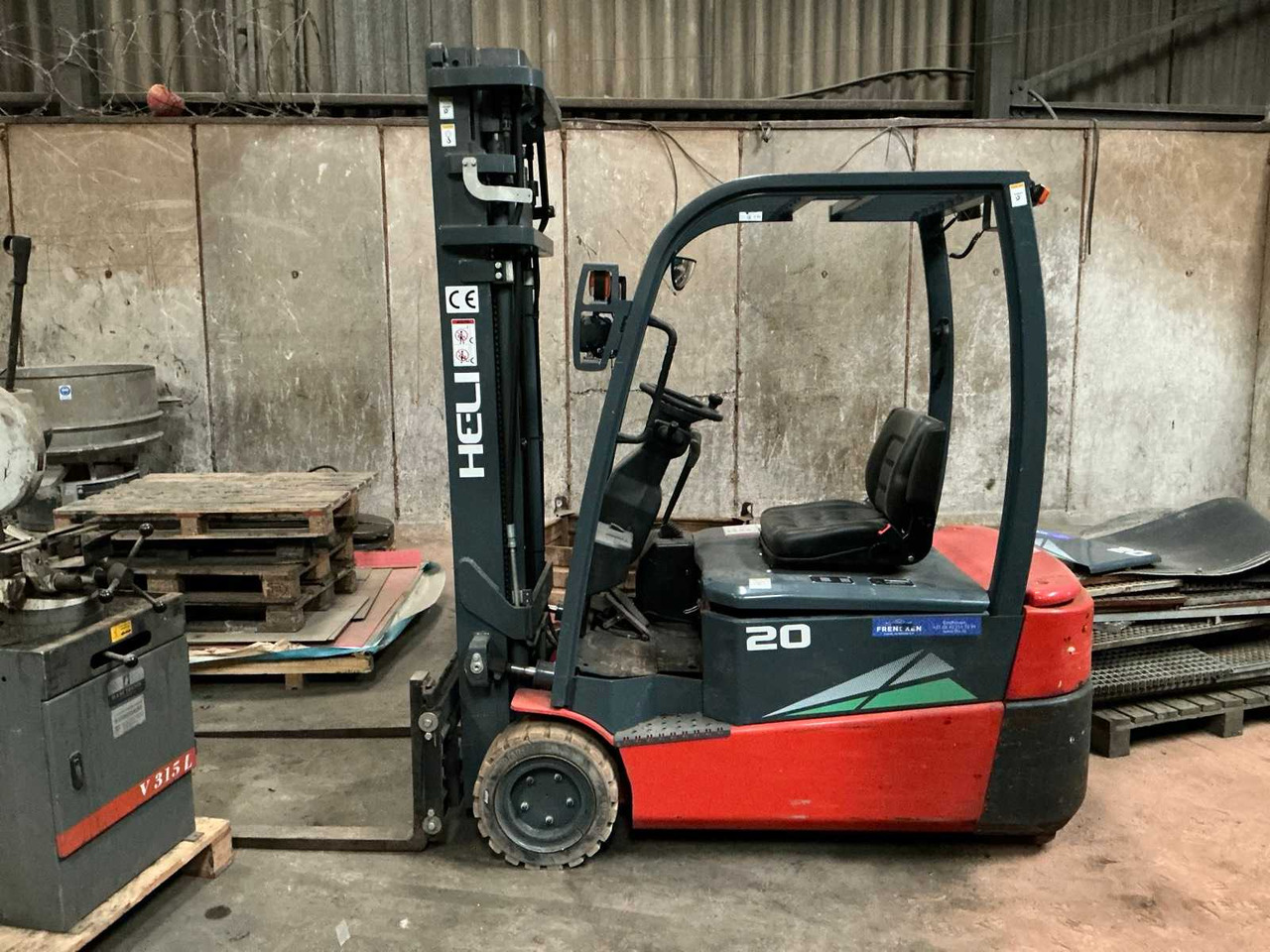 2012 HELI CPD20SQ FORKLIFT - Heftruck: afbeelding 2 2012 HELI CPD20SQ FORKLIFT - Heftruck: afbeelding 2