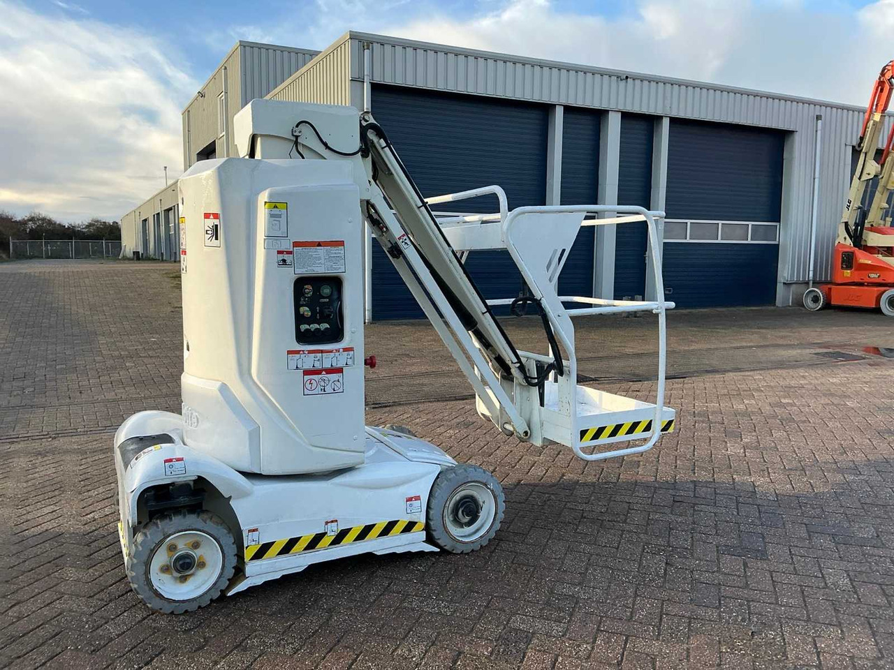 2013 HAULOTTE STAR 8-1 AERIAL PLATFORM - Hoogwerker: afbeelding 5 2013 HAULOTTE STAR 8-1 AERIAL PLATFORM - Hoogwerker: afbeelding 5