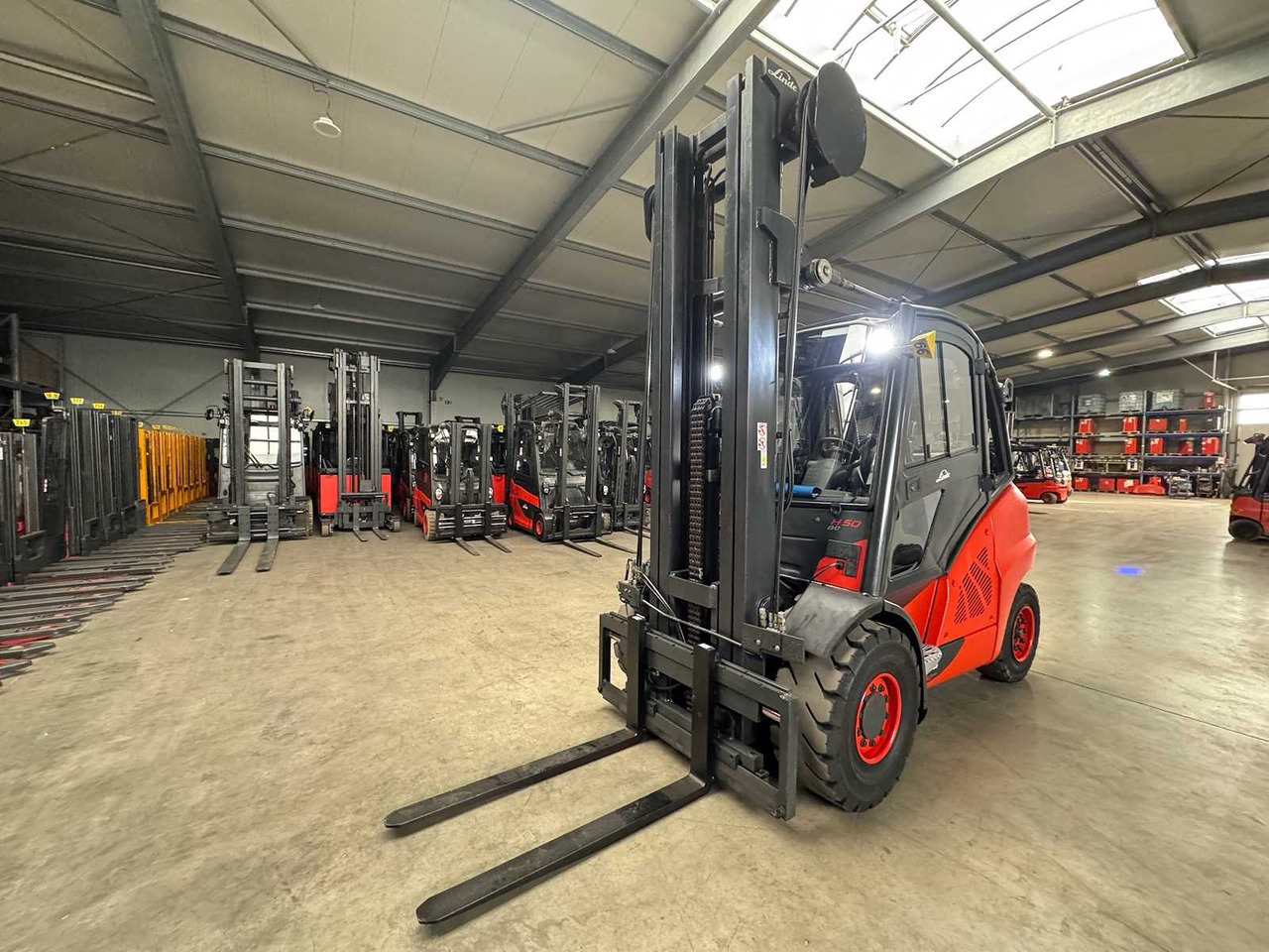 2015 LINDE H50D 5,000KG TRIPLEX 666CM 3+4TH VALVE DIESEL FORKLIFT FORKLIFT 15,862 HOURS. - Heftruck: afbeelding 4 2015 LINDE H50D 5,000KG TRIPLEX 666CM 3+4TH VALVE DIESEL FORKLIFT FORKLIFT 15,862 HOURS. - Heftruck: afbeelding 4