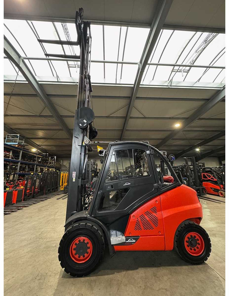 2015 SERVICE + UVV 11/2026 LINDE H50D 5.000KG TRIPLEX 666CM 3.+4. VALVE DIESEL FORKLIFT FORKLIFT 16.277 HOURS. - Heftruck: afbeelding 4 2015 SERVICE + UVV 11/2026 LINDE H50D 5.000KG TRIPLEX 666CM 3.+4. VALVE DIESEL FORKLIFT FORKLIFT 16.277 HOURS. - Heftruck: afbeelding 4