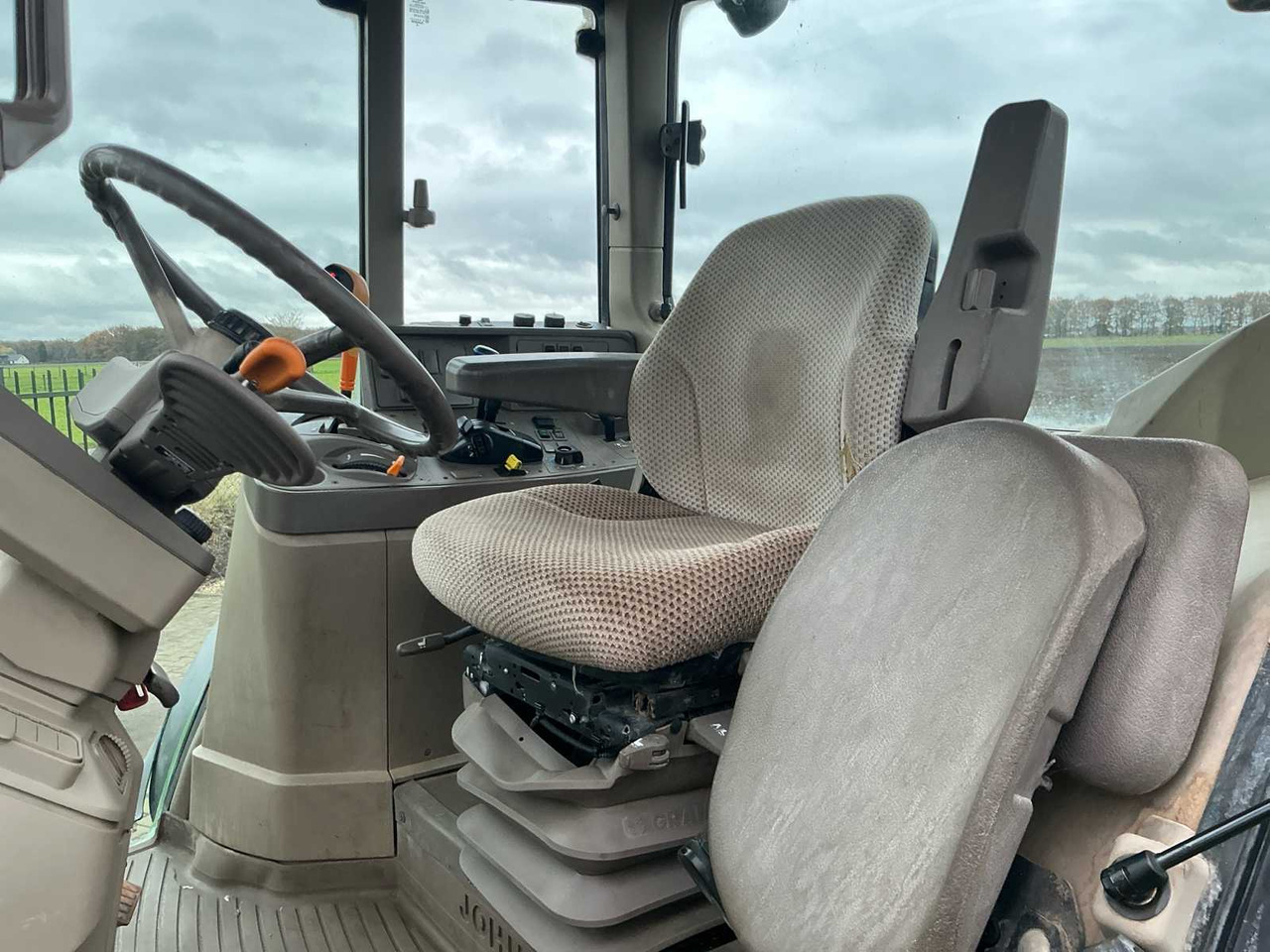 Tractor 2016 JOHN DEERE 6135M FOUR WHEEL DRIVE FARM TRACTOR: afbeelding 16 Tractor 2016 JOHN DEERE 6135M FOUR WHEEL DRIVE FARM TRACTOR: afbeelding 16