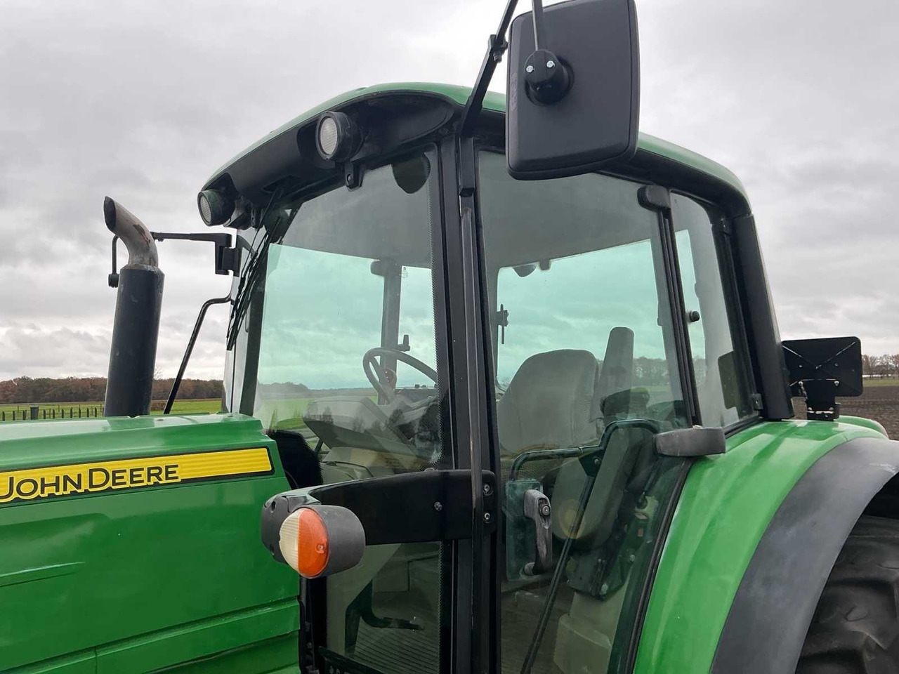 Tractor 2016 JOHN DEERE 6135M FOUR WHEEL DRIVE FARM TRACTOR: afbeelding 14 Tractor 2016 JOHN DEERE 6135M FOUR WHEEL DRIVE FARM TRACTOR: afbeelding 14