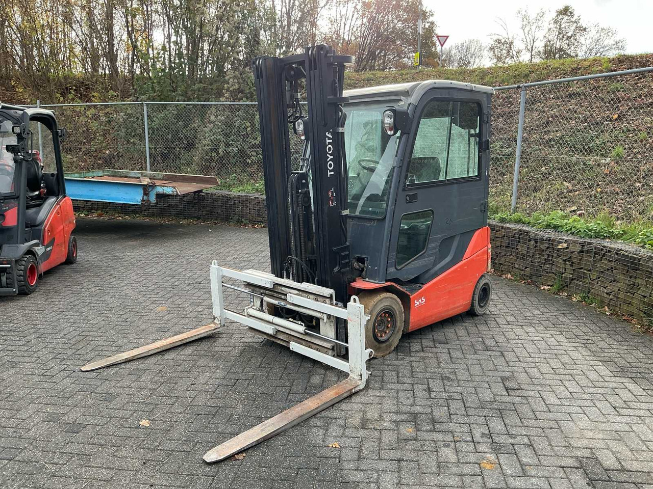 2017 TOYOTA 8FBMKT25 FORKLIFT - Heftruck: afbeelding 2 2017 TOYOTA 8FBMKT25 FORKLIFT - Heftruck: afbeelding 2