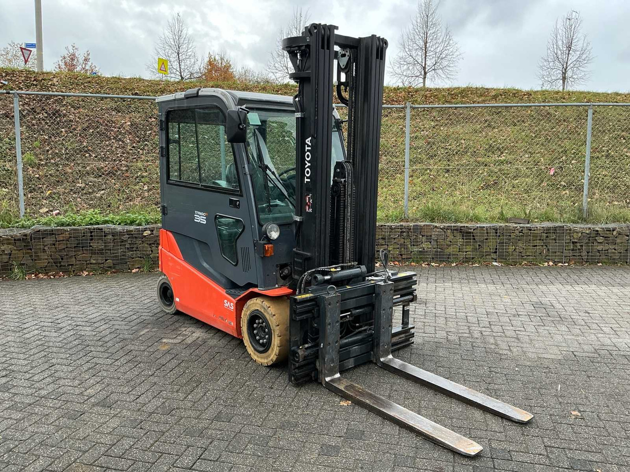 2017 TOYOTA 8FBMT35 FORKLIFT - Heftruck: afbeelding 3 2017 TOYOTA 8FBMT35 FORKLIFT - Heftruck: afbeelding 3