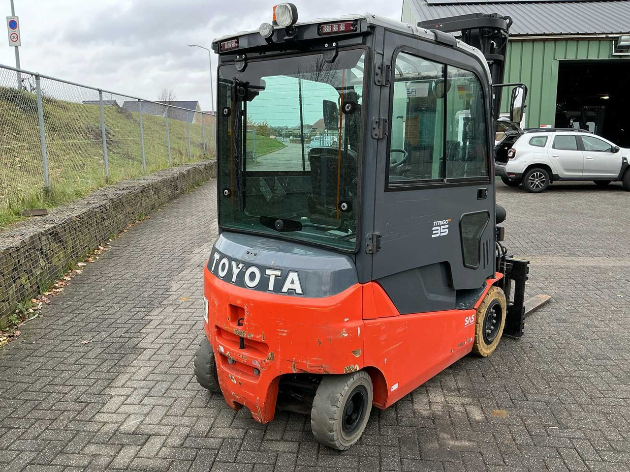2017 TOYOTA 8FBMT35 FORKLIFT - Heftruck: afbeelding 5 2017 TOYOTA 8FBMT35 FORKLIFT - Heftruck: afbeelding 5