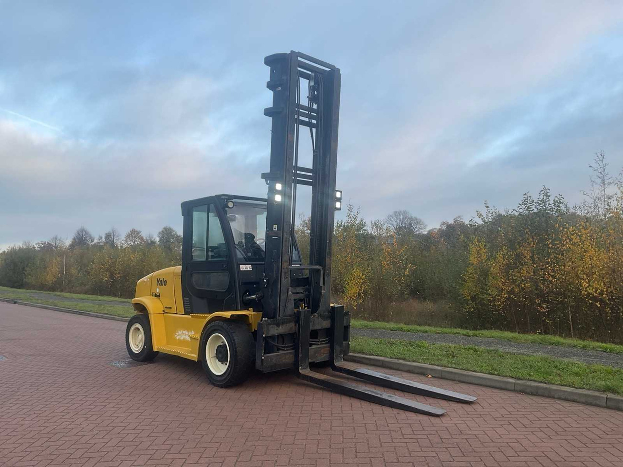 2017 YALE GDP80V FORKLIFT - Heftruck: afbeelding 2 2017 YALE GDP80V FORKLIFT - Heftruck: afbeelding 2