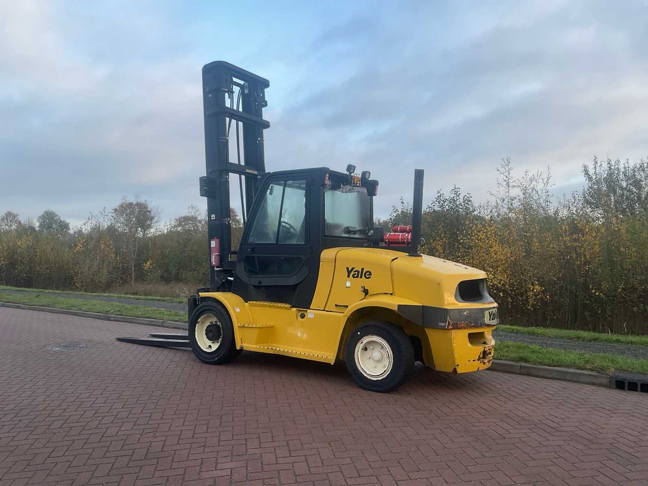 2017 YALE GDP80V FORKLIFT - Heftruck: afbeelding 4 2017 YALE GDP80V FORKLIFT - Heftruck: afbeelding 4
