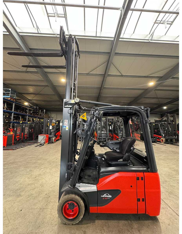 2018 SERVICE+UVV 10/2026 LINDE E18 EVO 1,800KG DUPLEX FREE LIFT ELECTRIC FORKLIFT 4,950 HOURS E20 - Heftruck: afbeelding 4 2018 SERVICE+UVV 10/2026 LINDE E18 EVO 1,800KG DUPLEX FREE LIFT ELECTRIC FORKLIFT 4,950 HOURS E20 - Heftruck: afbeelding 4